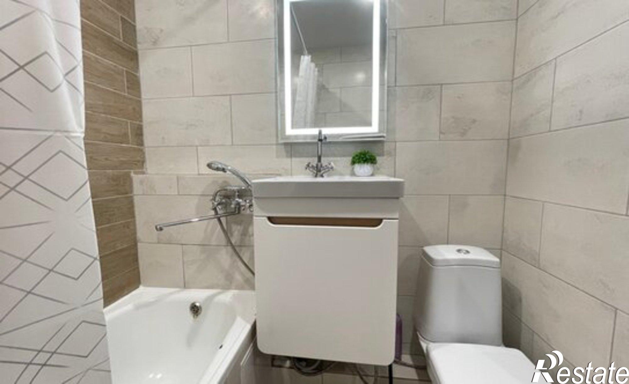 Купить квартиру за 5 900 000 рублей на ул Болотникова, 5