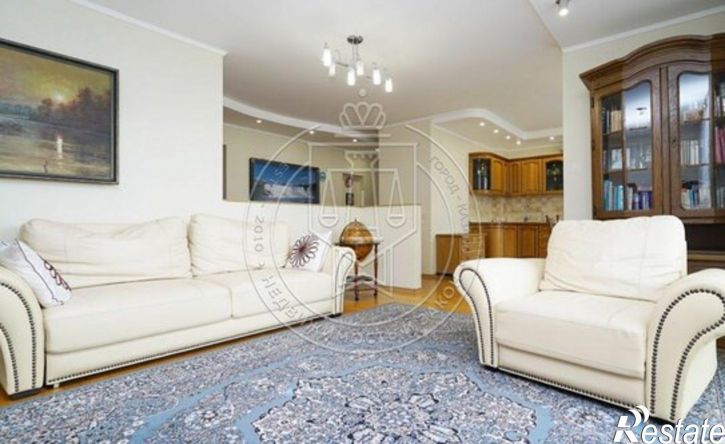 3-комн квартира улица Сафиуллина, 50А,  д. 50А