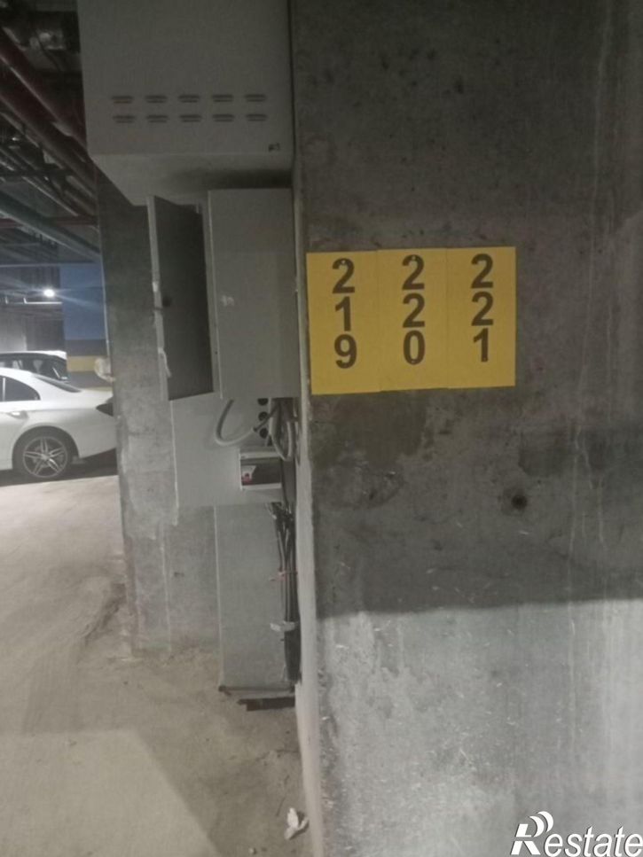 Гараж/парковка проспект Победы, 139А к2,  д. 139А к2