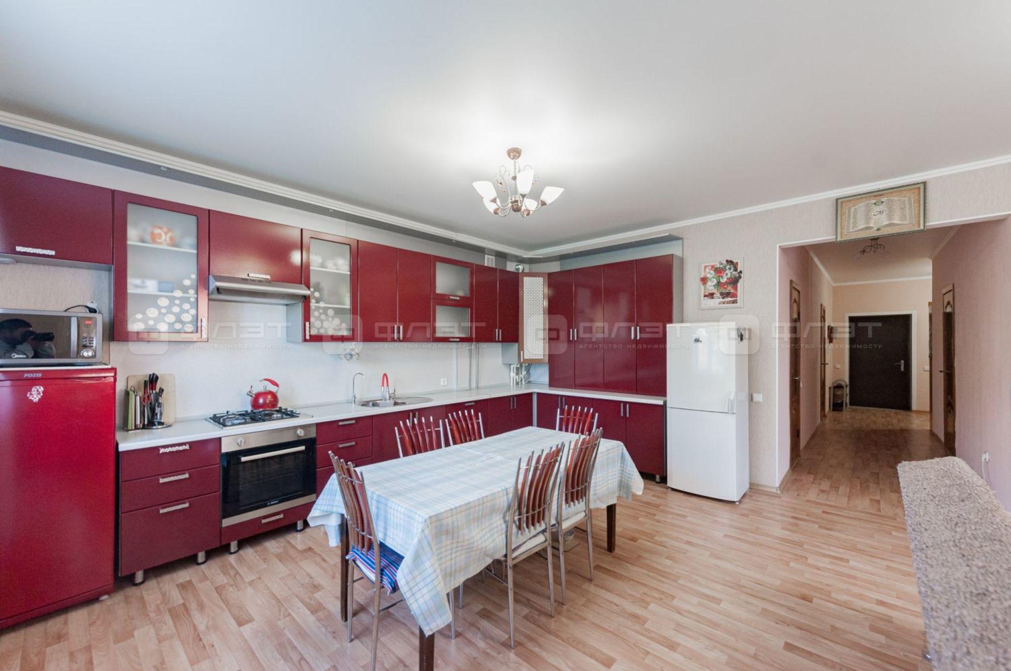 Купить дачу, дом, коттедж за 13 000 000 рублей на Самосырово ул. Школьная, дом 24E