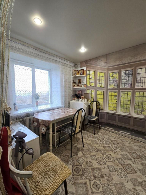 Продажа 4-комн квартиры Школьная, 29