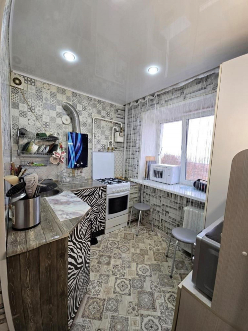 Продажа 4-комн квартиры Школьная, 29