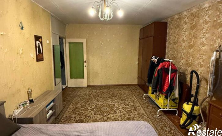 2-комн квартира улица Серова, 19,  д. 19