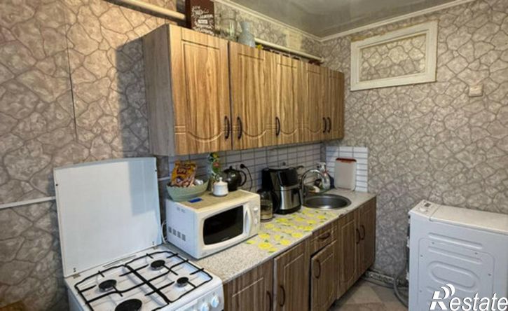 2-комн квартира улица Серова, 19,  д. 19