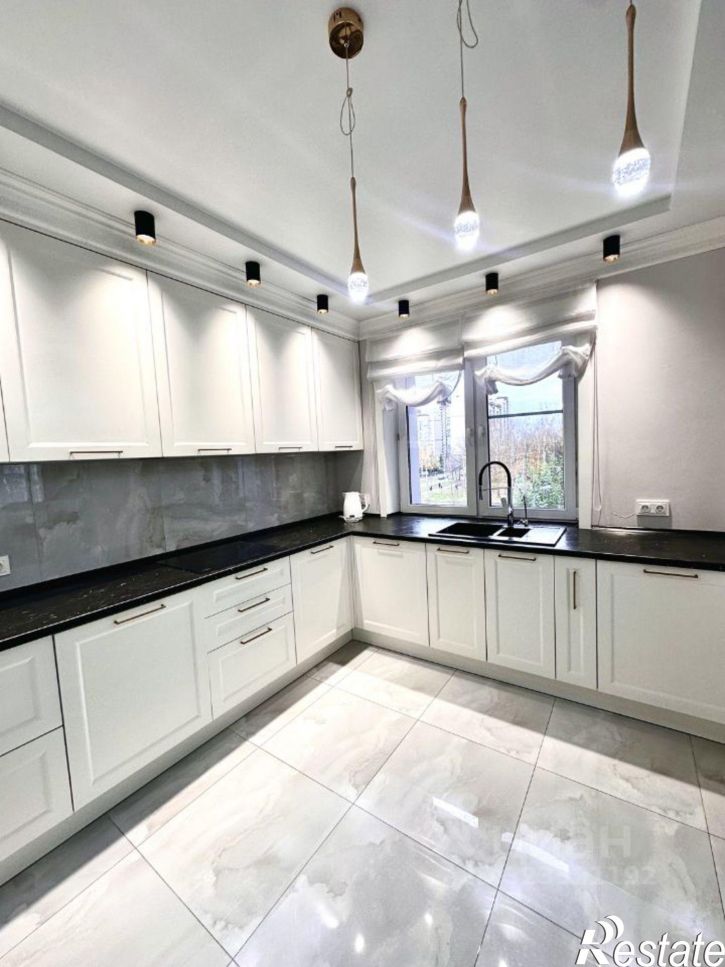 3-комн квартира ул Хусаина Мавлютова, 17Е 1,  д. 17Е 1,  к. 1