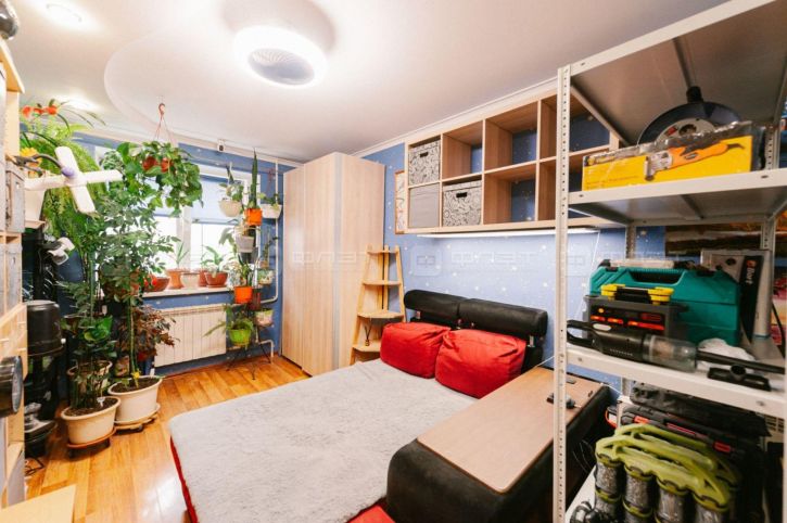 3-комн квартира ул. Азинская 2-я, дом 3б