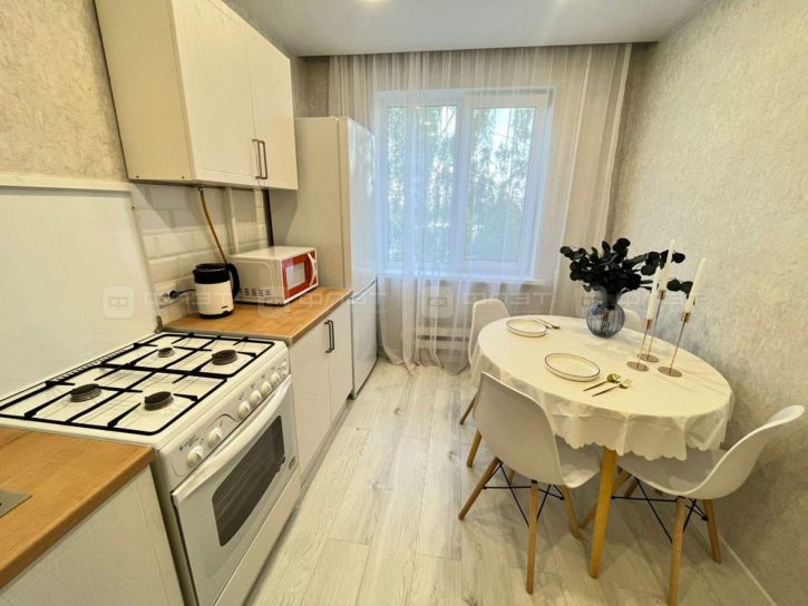 3-комн квартира пр-кт. Ямашева, дом 102