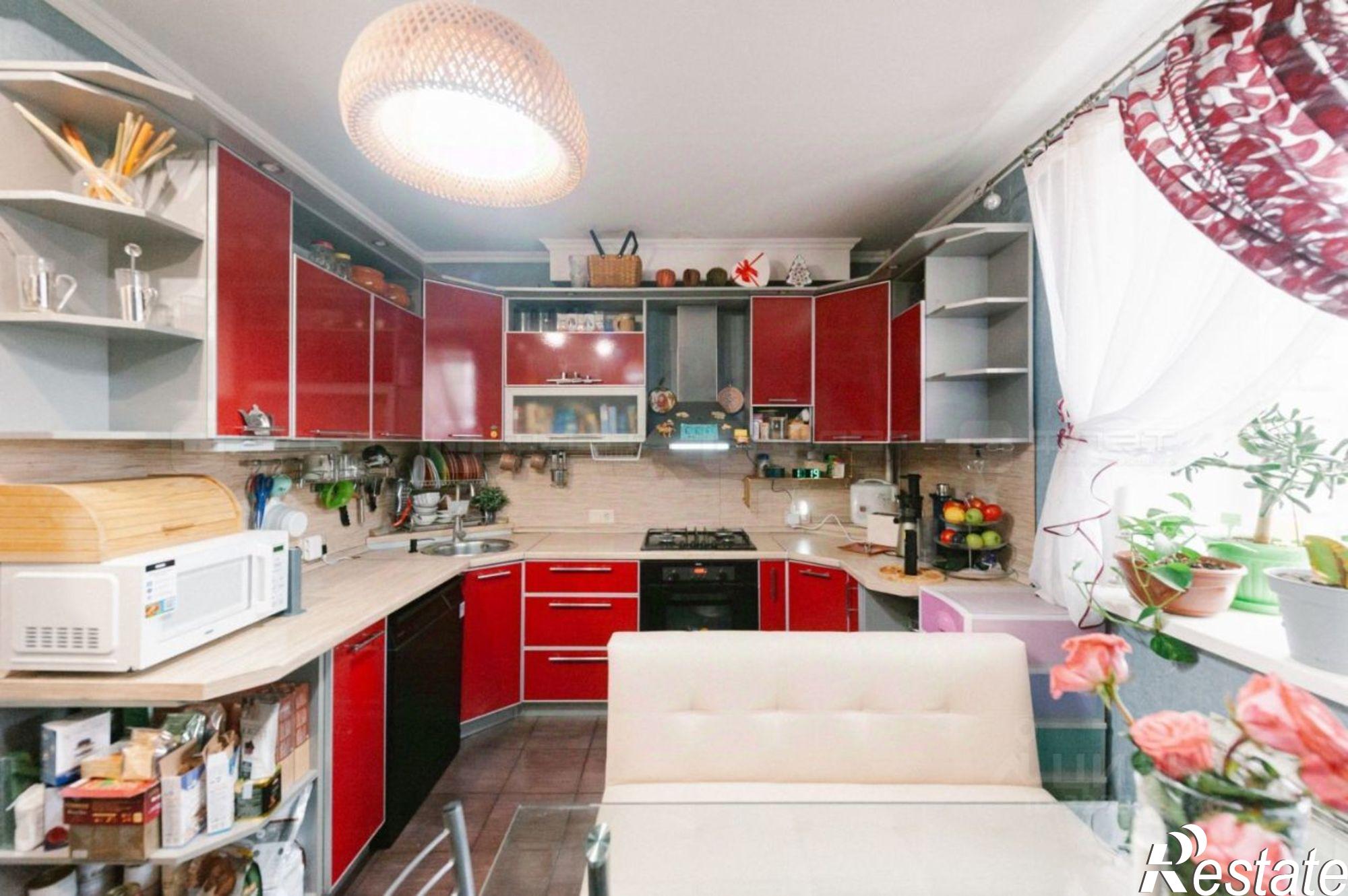 Купить квартиру за 12 100 000 рублей на 2-я Азинская улица, 3Б