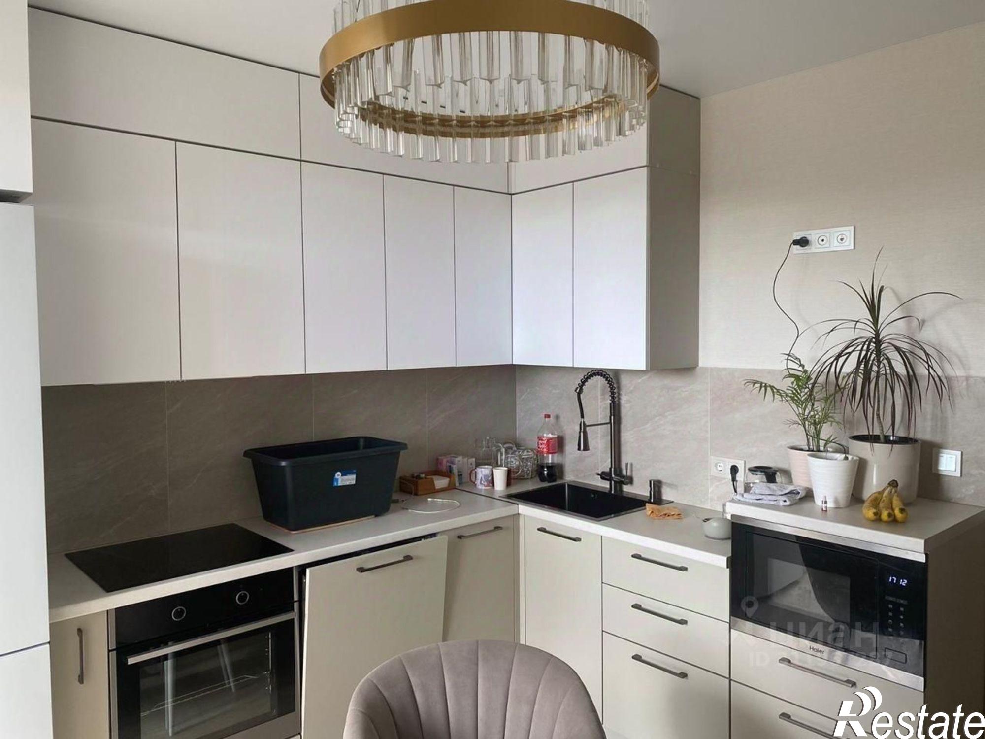 Сдать квартиру за 27 000 рублей на улица Рашида Нежметдинова, 11