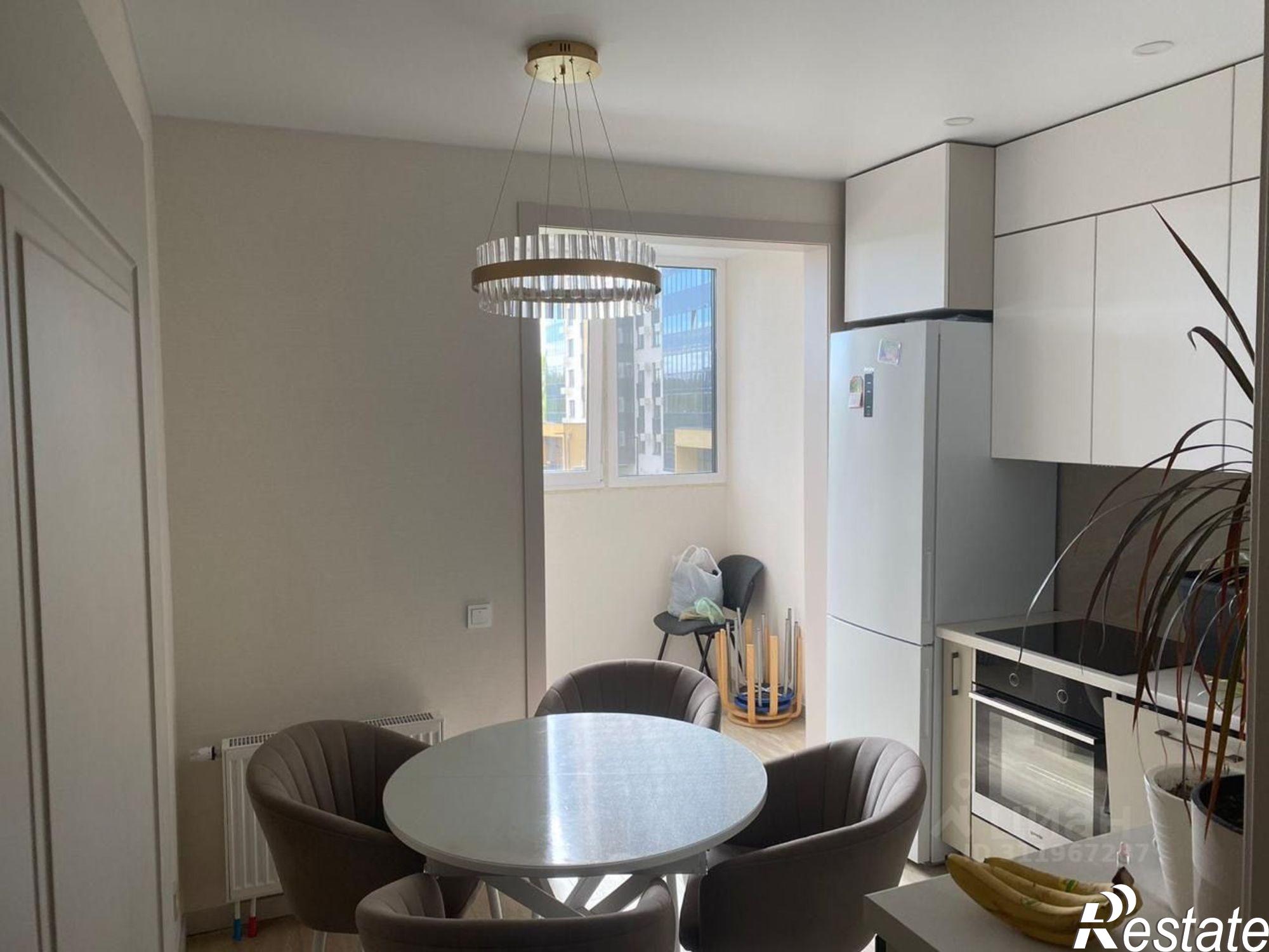 Сдать квартиру за 27 000 рублей на улица Рашида Нежметдинова, 11