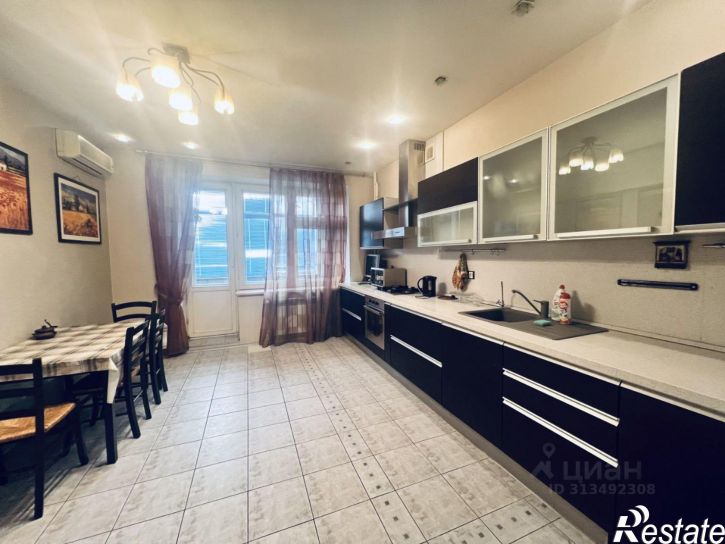 3-комн квартира ул Карла Фукса, 12,  д. 12