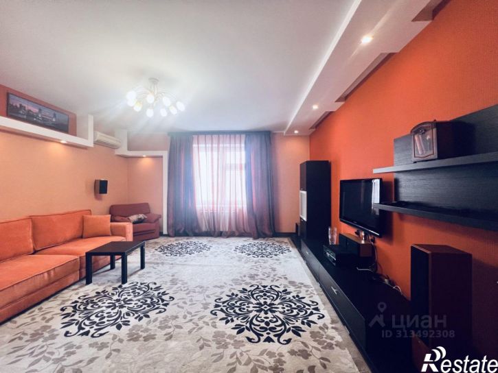 3-комн квартира ул Карла Фукса, 12,  д. 12