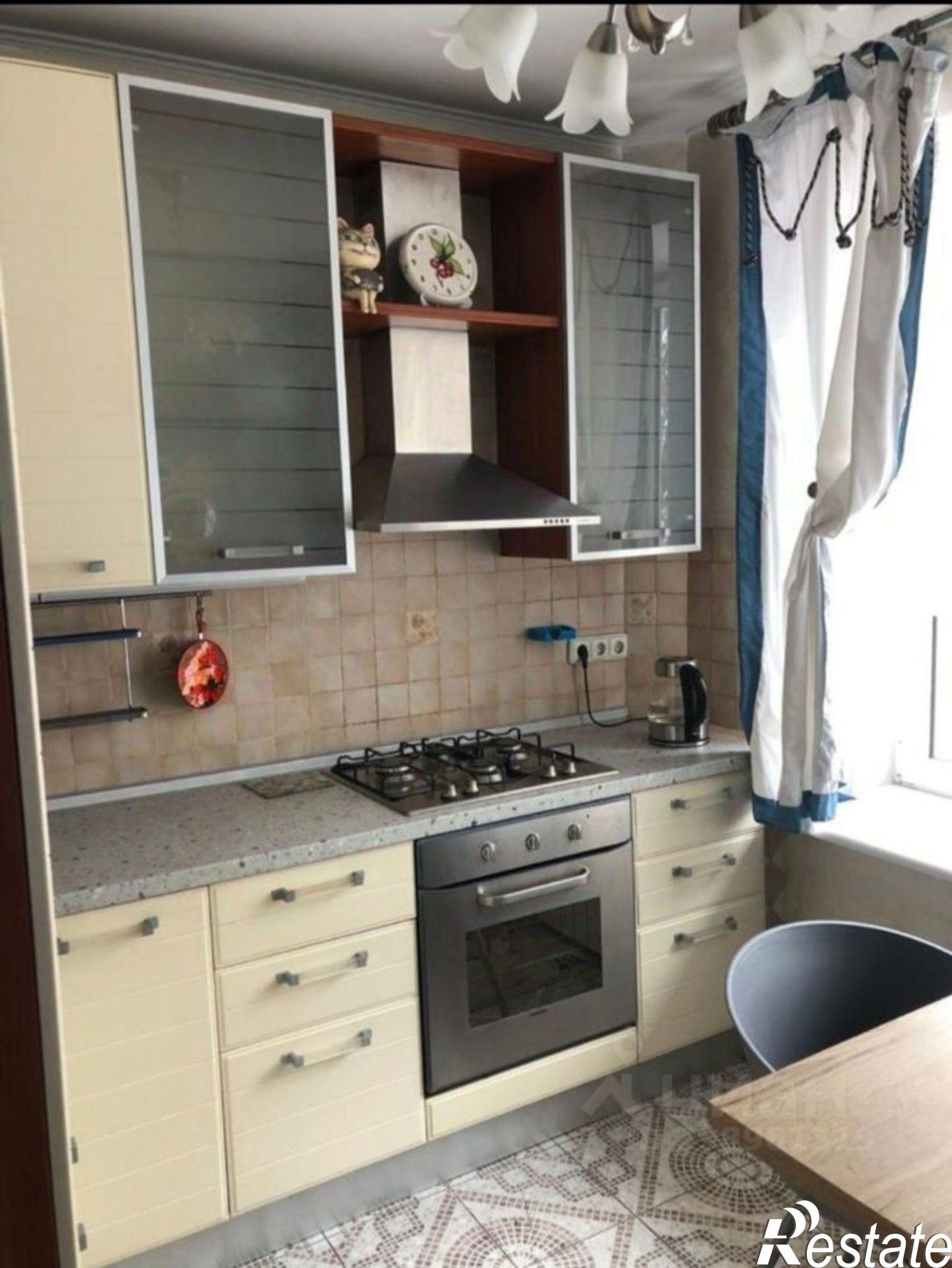 Сдать квартиру за 35 000 рублей на улица Лядова, 15