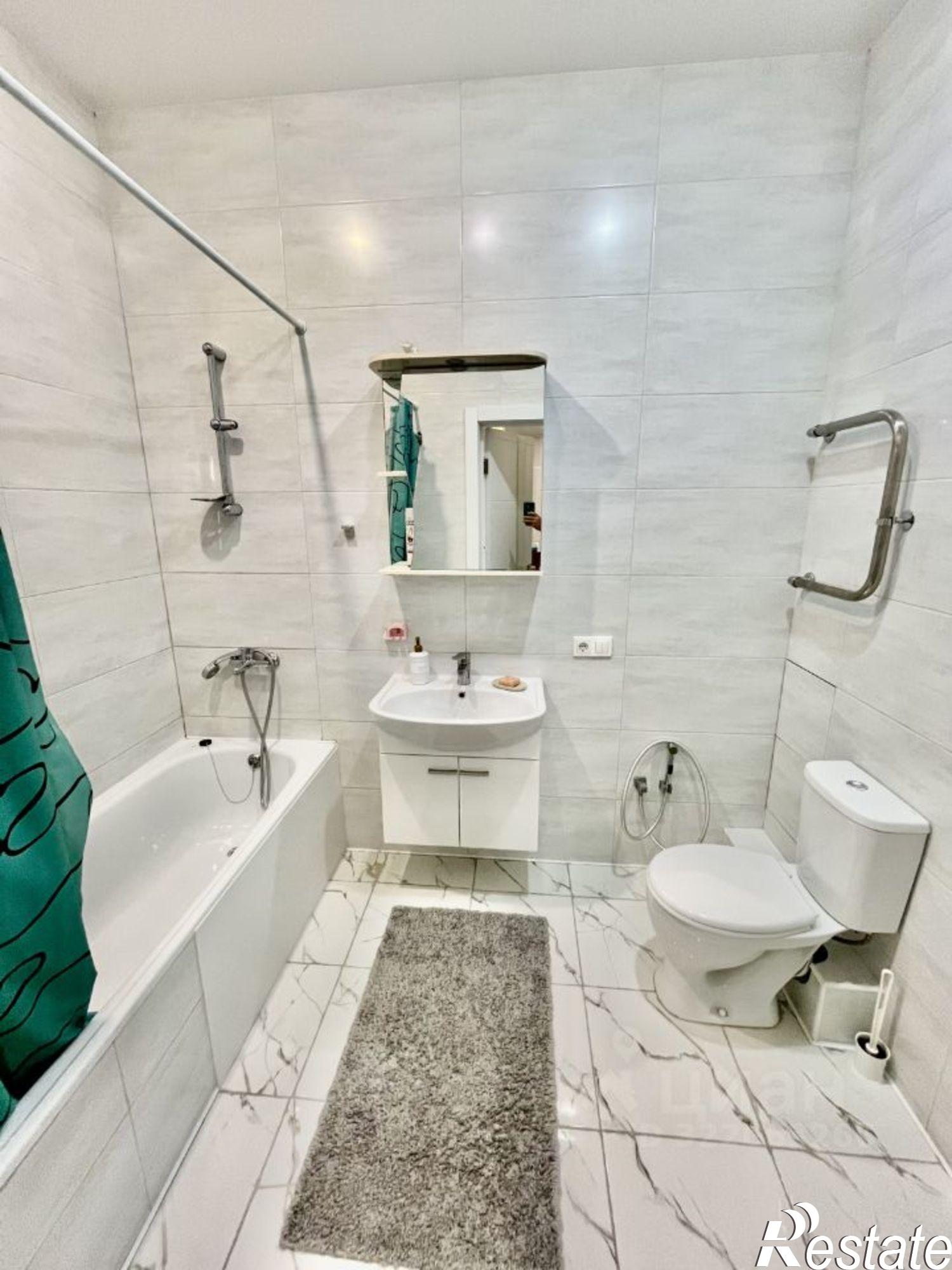 Сдать квартиру за 100 000 рублей на ул Абсалямова, 22