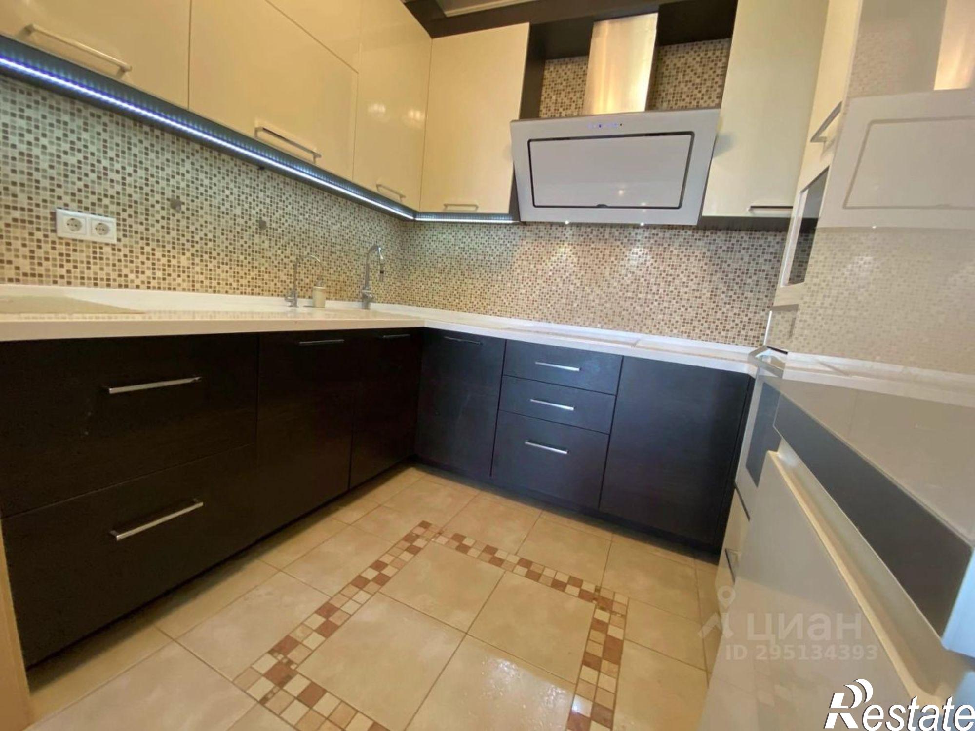 Сдать квартиру за 57 000 рублей на ул Калинина, 60