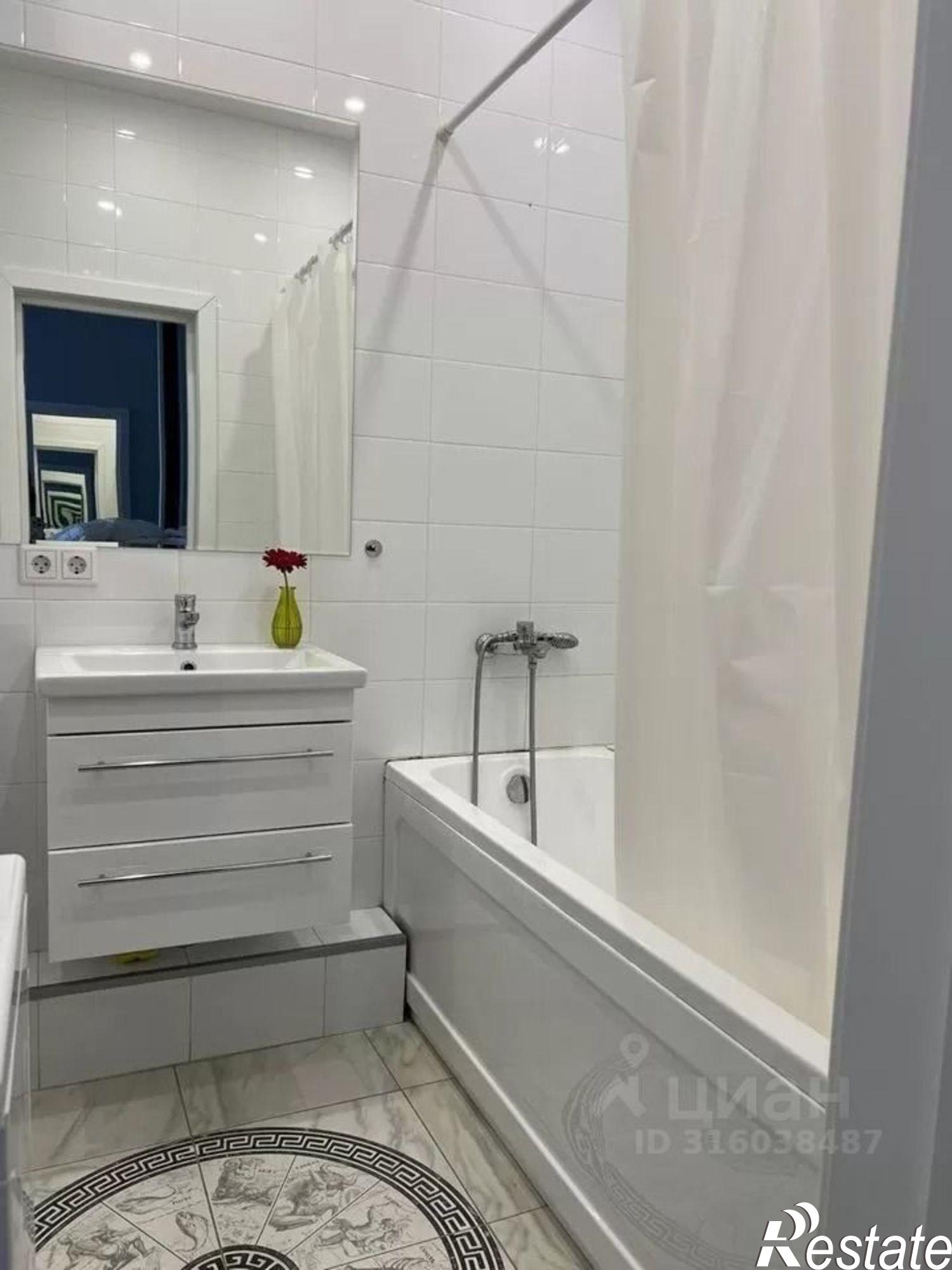 Сдать квартиру за 50 000 рублей на ул Павлюхина, 110В