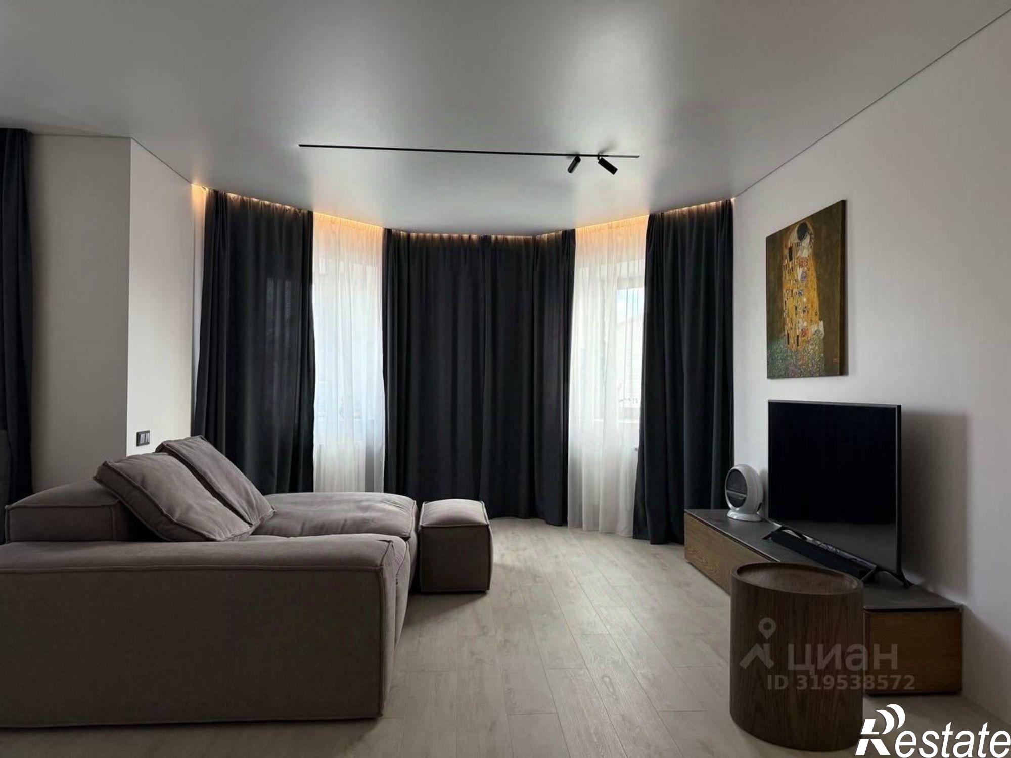 Сдать квартиру за 65 000 рублей на улица Четаева, 5А