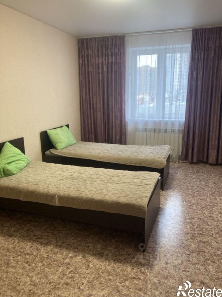 3-комн квартира улица Наиля Юсупова, 10/7,  д. 10/7