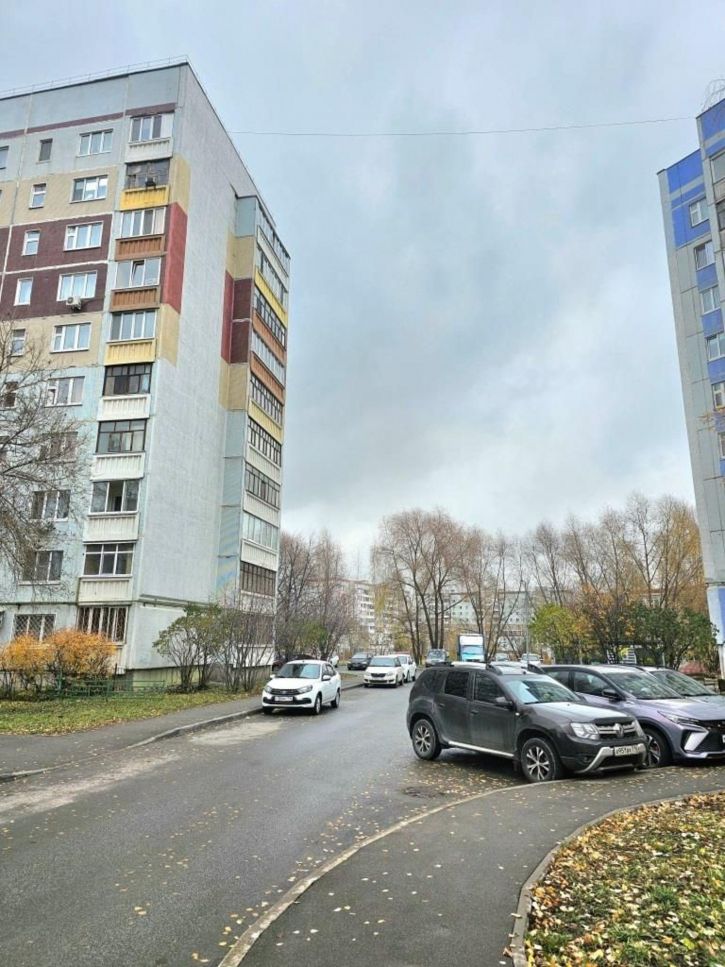 1-комн квартира Победы пр-кт, 132