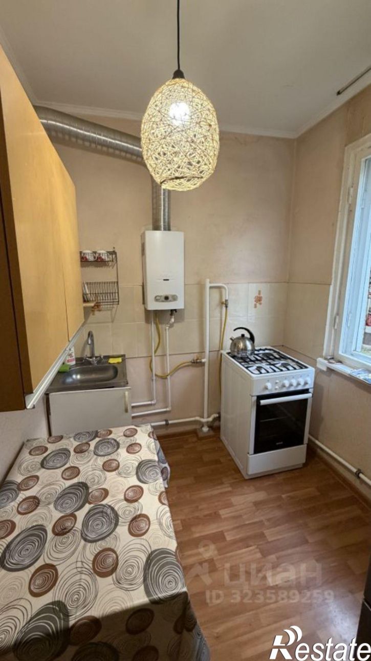 2-комн квартира улица Рихарда Зорге, 38,  д. 38