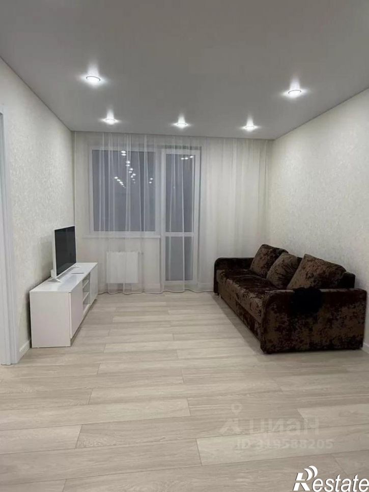 2-комн квартира улица Архитектора Гайнутдинова, 26 к6,  д. 26 к6