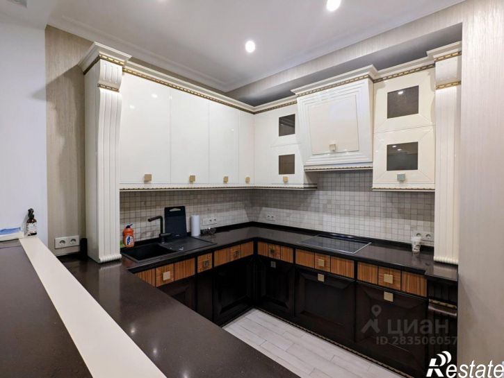 3-комн квартира ул Меридианная, 1,  д. 1