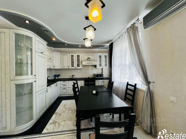 3-комн квартира ул Зинина, 34,  д. 34