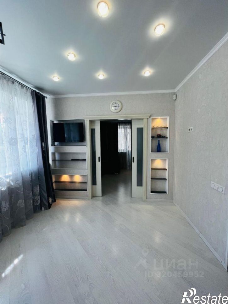 3-комн квартира ул Зинина, 34,  д. 34