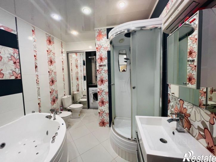 3-комн квартира ул Зинина, 34,  д. 34