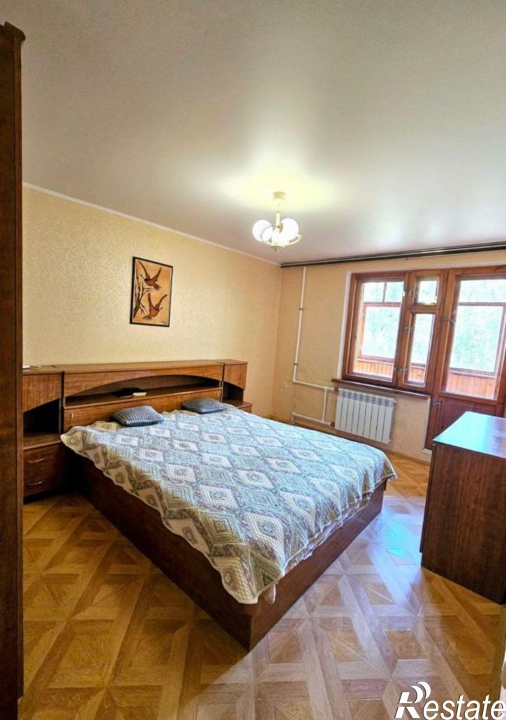 Комната ул Рихарда Зорге, 105,  д. 105