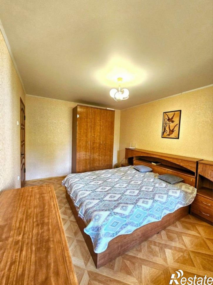 Комната ул Рихарда Зорге, 105,  д. 105