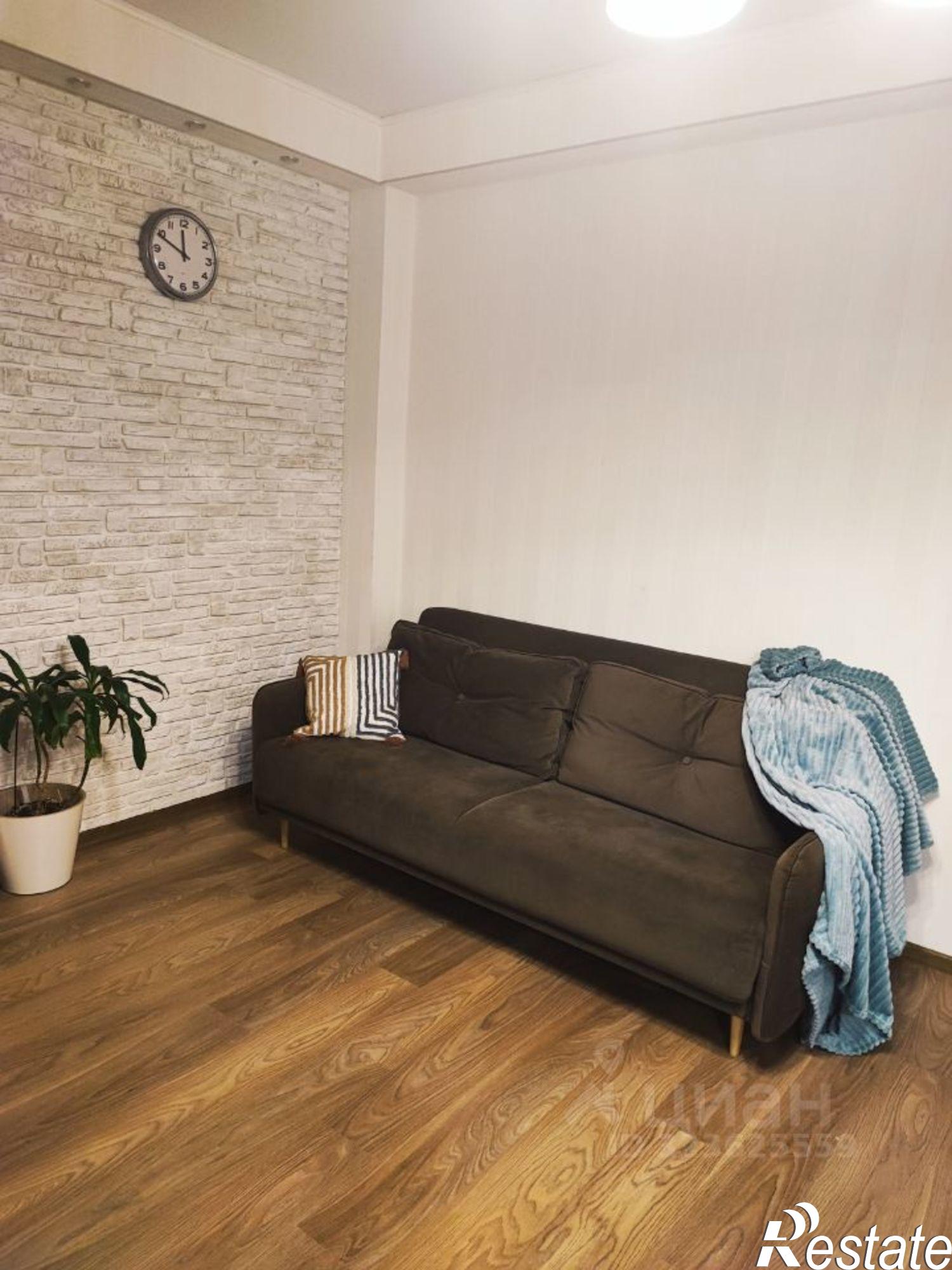 Сдать квартиру за 80 000 рублей на улица Абсалямова, 15