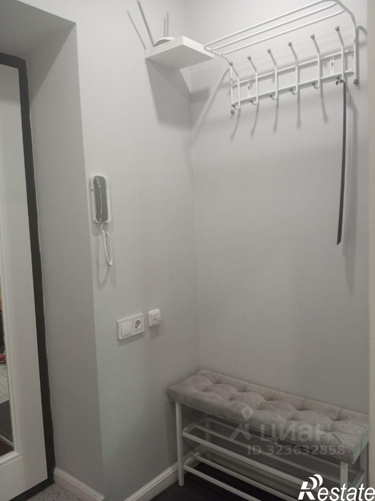 Сдать квартиру за 45 000 рублей на улица Новаторов, 6