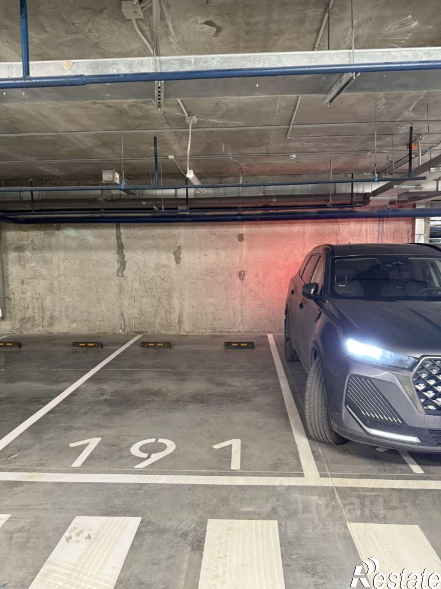 Сдать гараж, место в паркинге за 11 000 рублей на улица Петра Полушкина, 8А