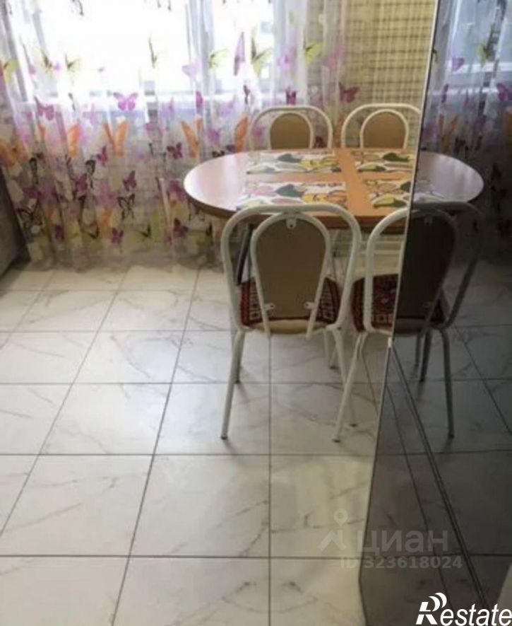 2-комн квартира улица Липатова, 15А,  д. 15А