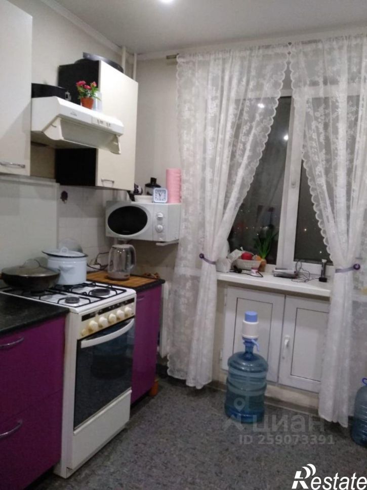 3-комн квартира улица Пржевальского, 4,  д. 4