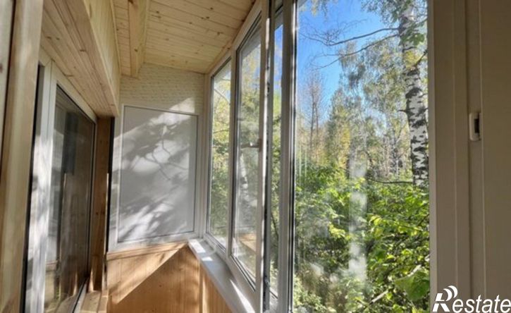 2-комн квартира улица Комарова, 4,  д. 4