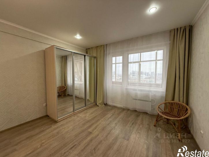 2-комн квартира улица Седова, 1,  д. 1