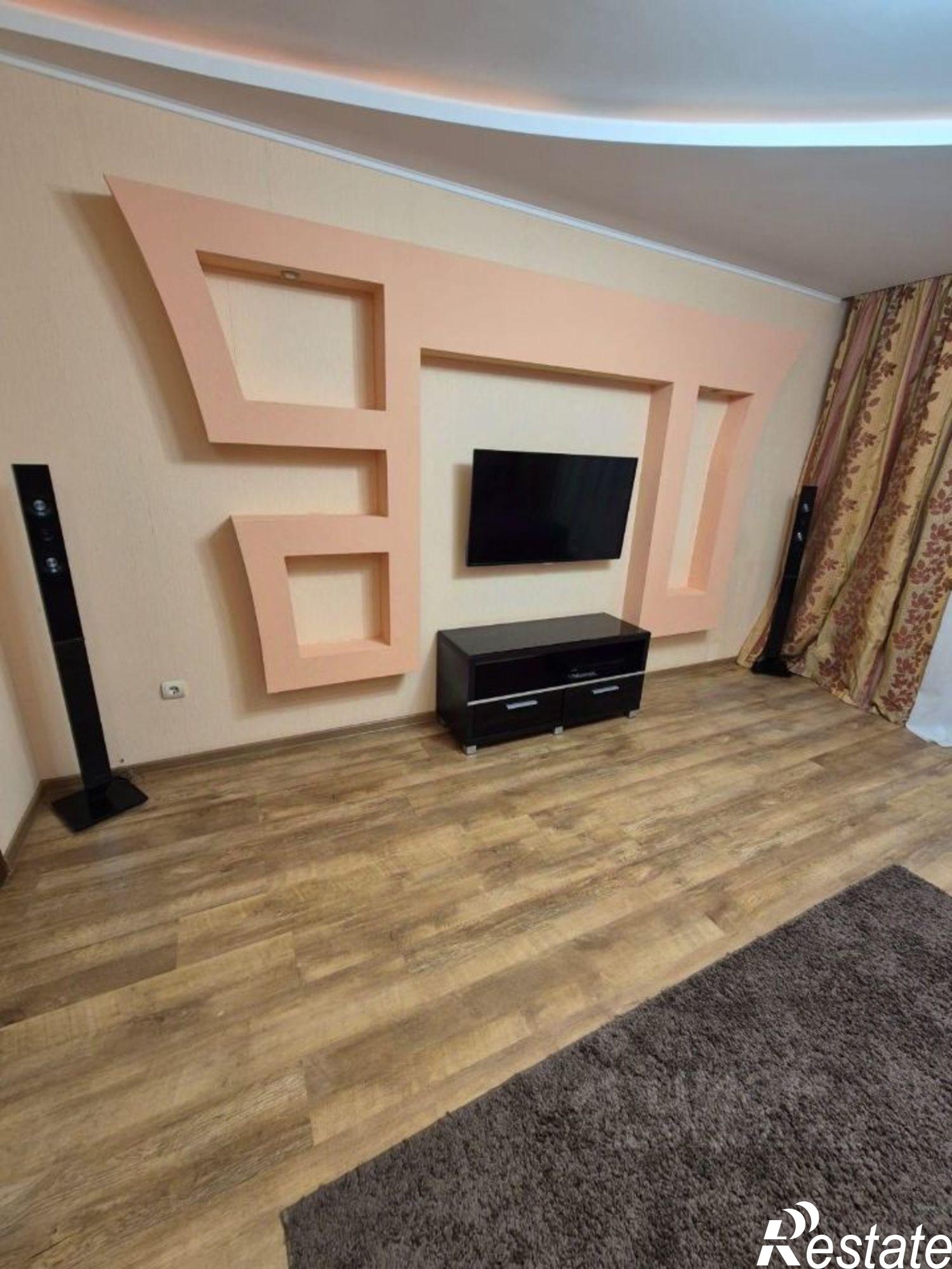 Сдать квартиру за 33 000 рублей на ул Широкая, 2