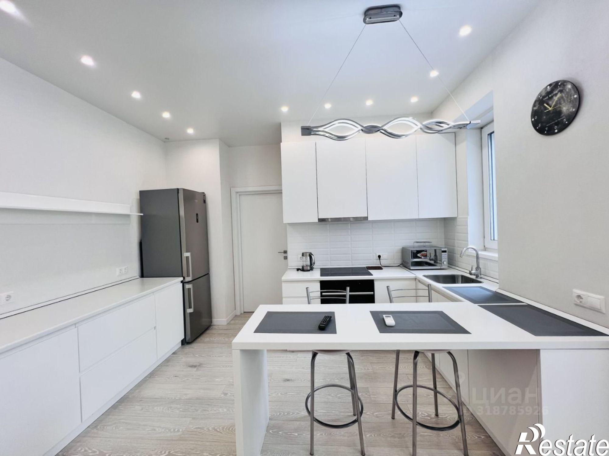 Сдать квартиру за 90 000 рублей на Петербургская улица, 64