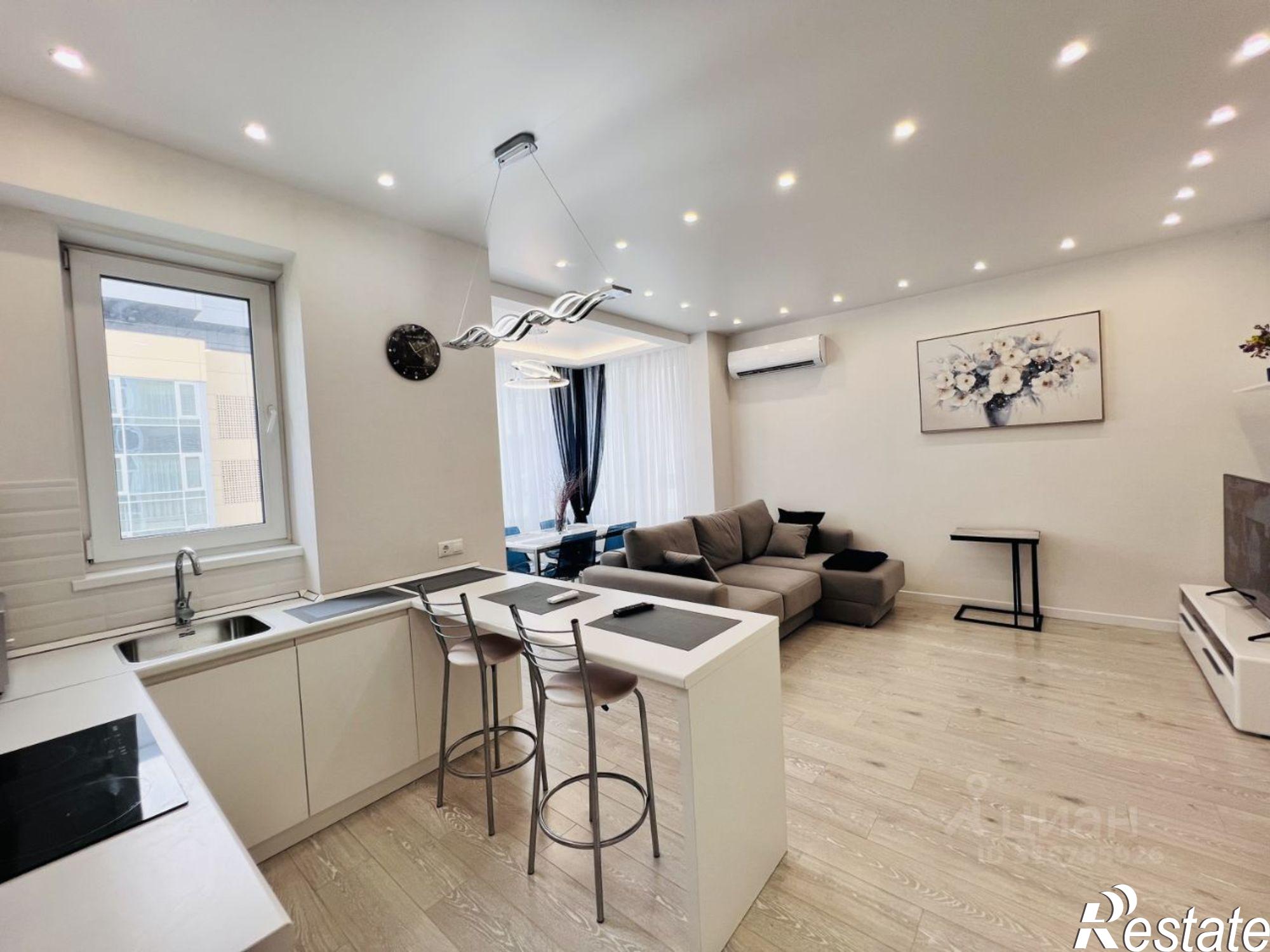 Сдать квартиру за 90 000 рублей на Петербургская улица, 64