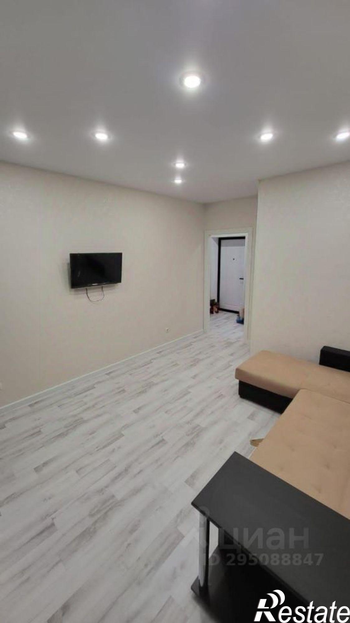 Сдать квартиру за 24 000 рублей на ул Фикрята Табеева, 1