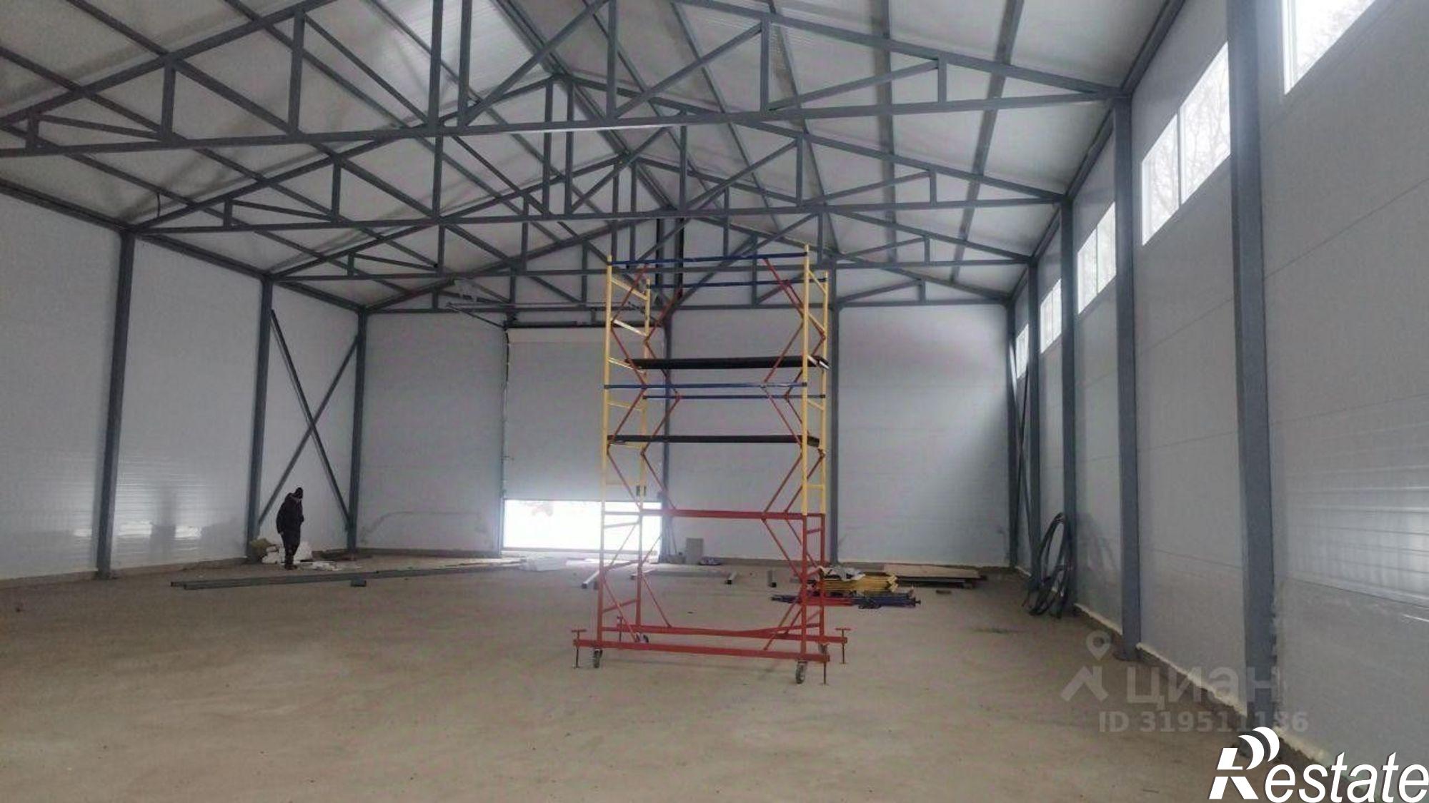 Сдать складское помещение за 304 000 рублей на пер Мира, 4