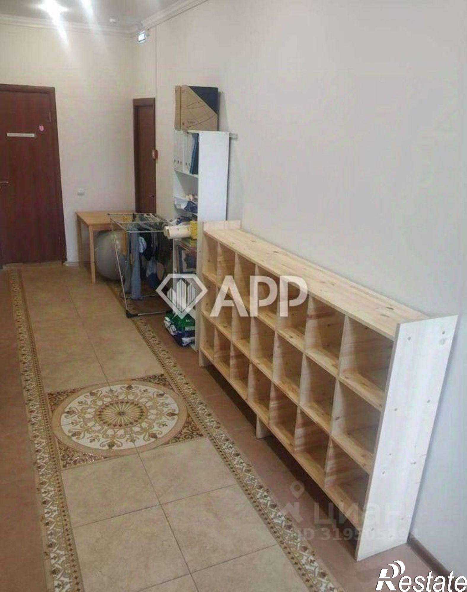 Купить ОСЗ, отдельно стоящее здание за 100 000 000 рублей на ул Тихогорская, 5