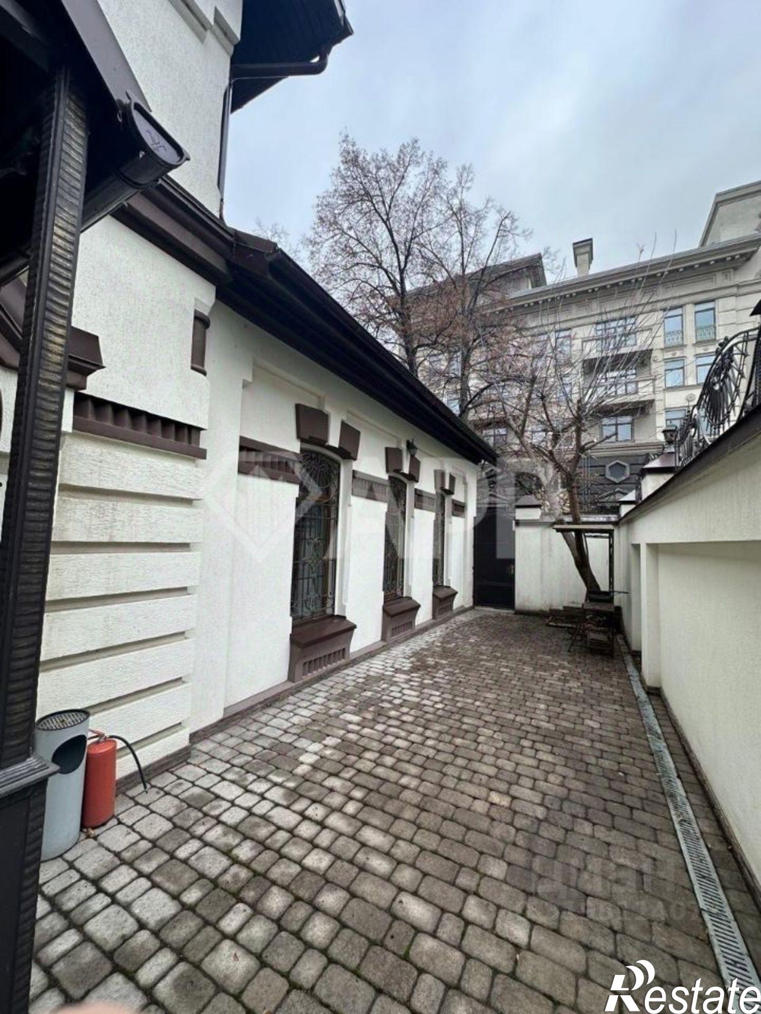 Купить ОСЗ, отдельно стоящее здание за 110 000 000 рублей на ул Бехтерева, 9