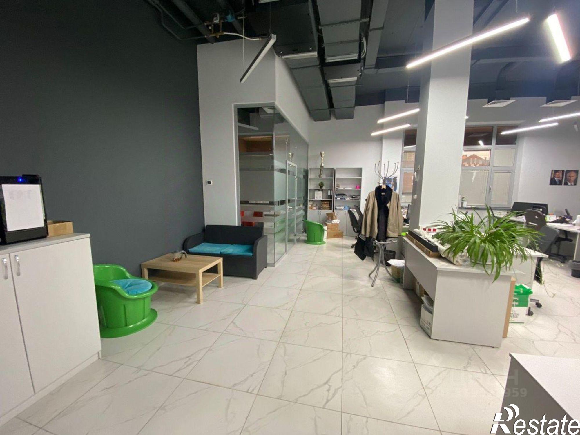 Купить офис, помещение под офис за 200 080 рублей на пр-кт Альберта Камалеева, 28/9