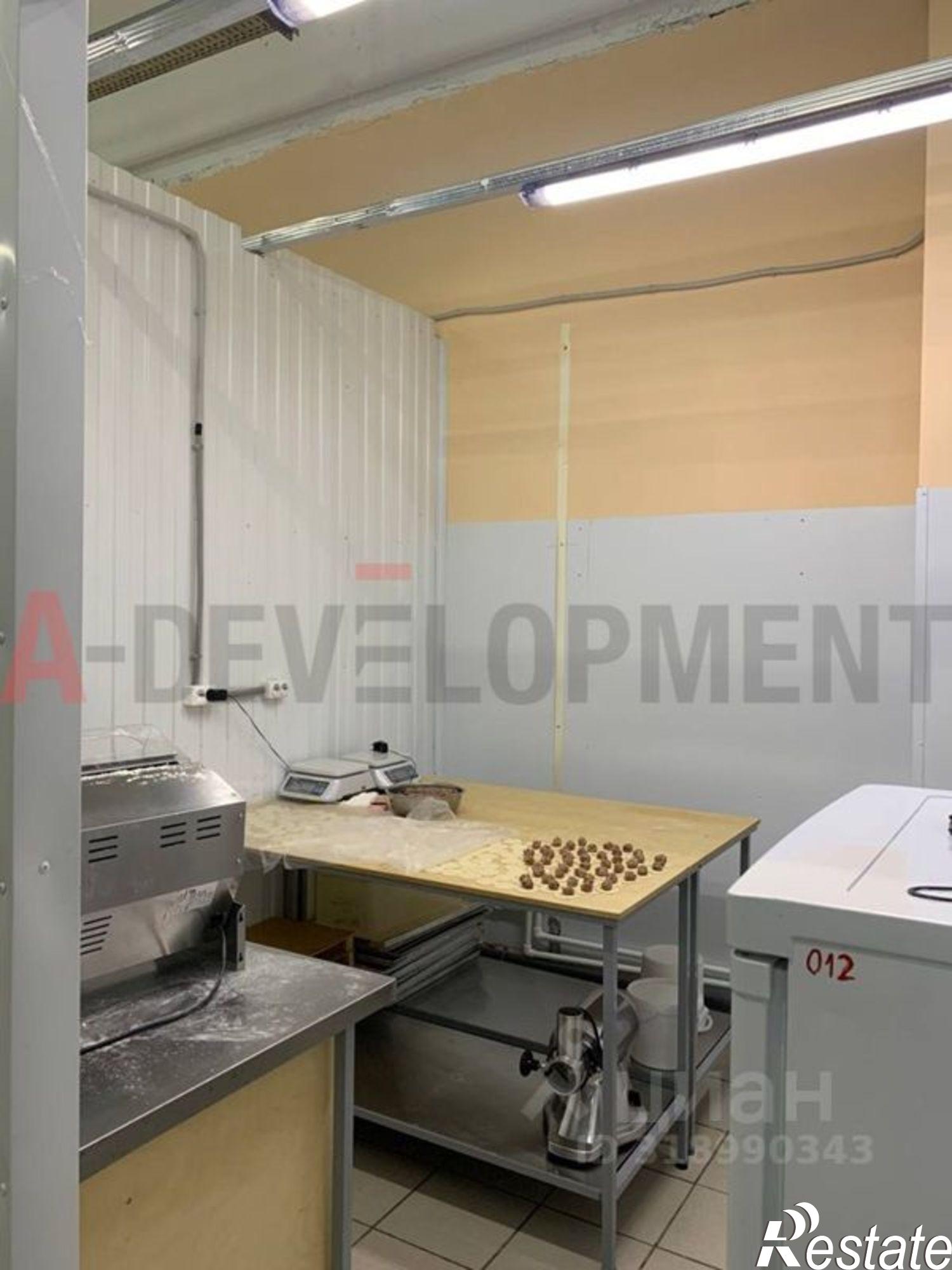 Купить помещение свободного назначения за 14 987 300 рублей на улица Павлюхина, 57