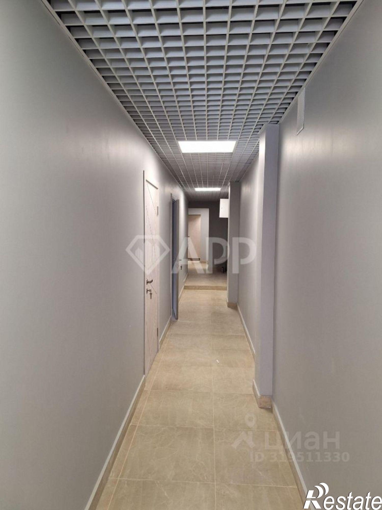 Купить помещение свободного назначения за 18 430 000 рублей на ул Короленко, 52а