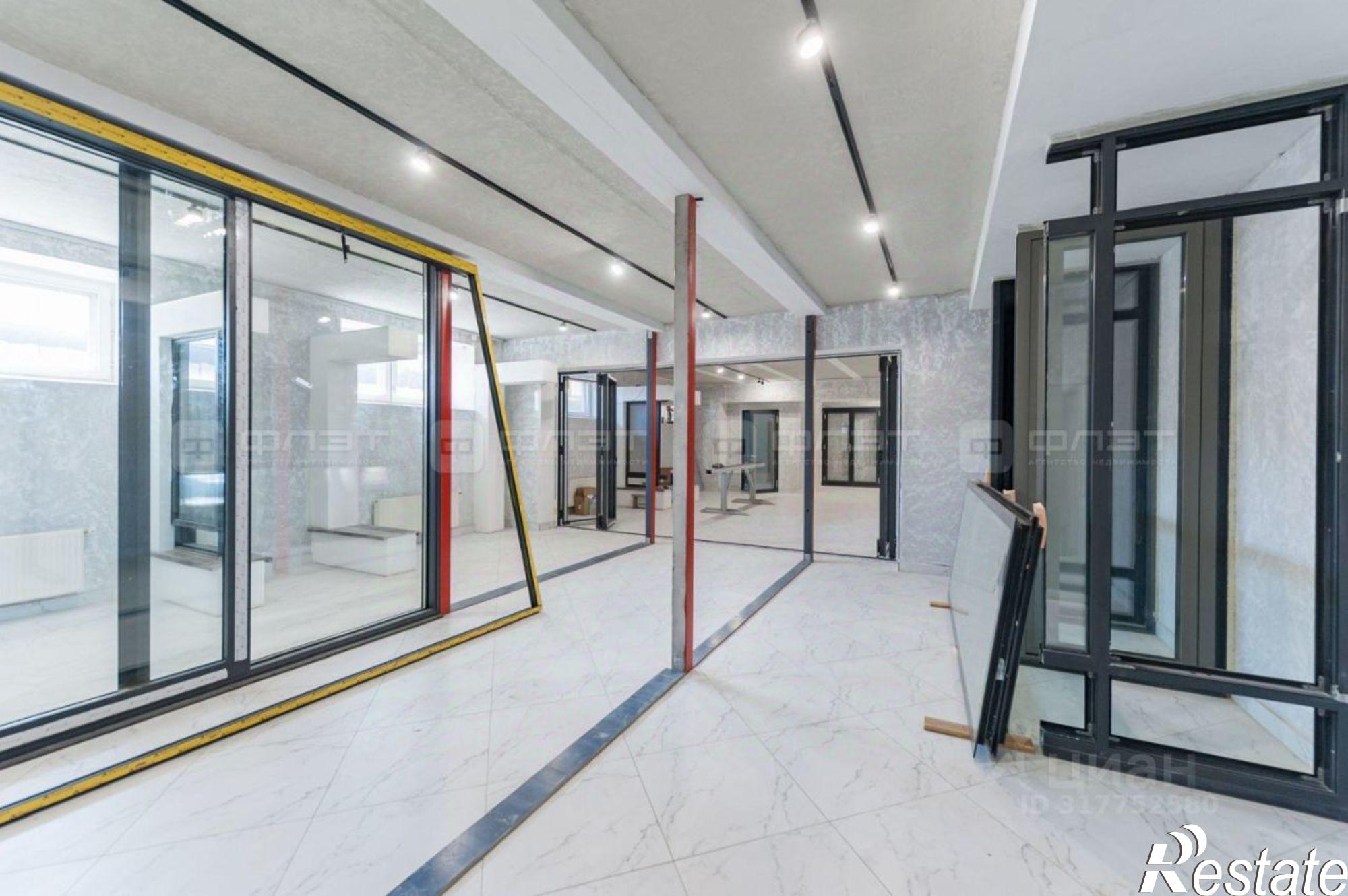 Купить офис, помещение под офис за 34 947 300 рублей на проспект Победы, 226А