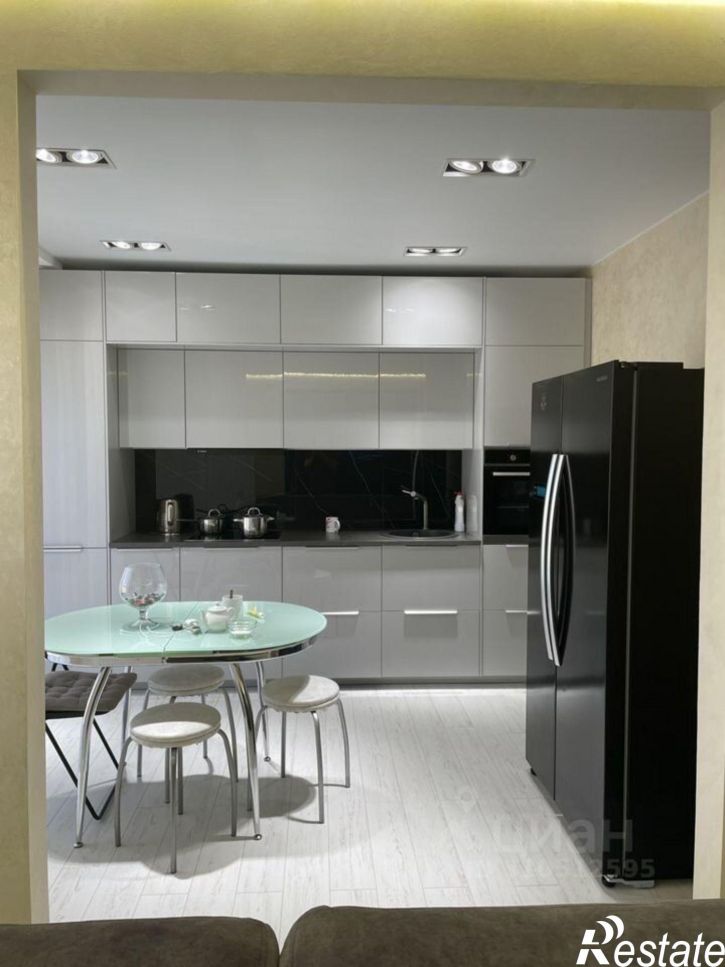 2-комн квартира пр-кт Победы, 139 1,  д. 139 1,  к. 1